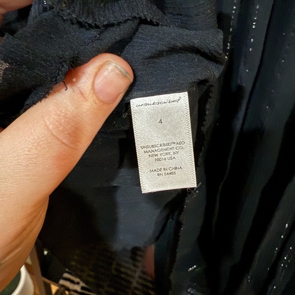 Unsubscribed silk black and silver long sleeve flowy pleated lined blouse - Picture 8 of 8